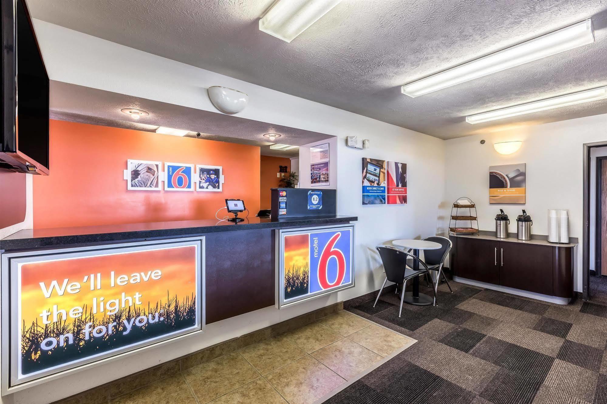 Motel 6 Percival Ia מראה חיצוני תמונה