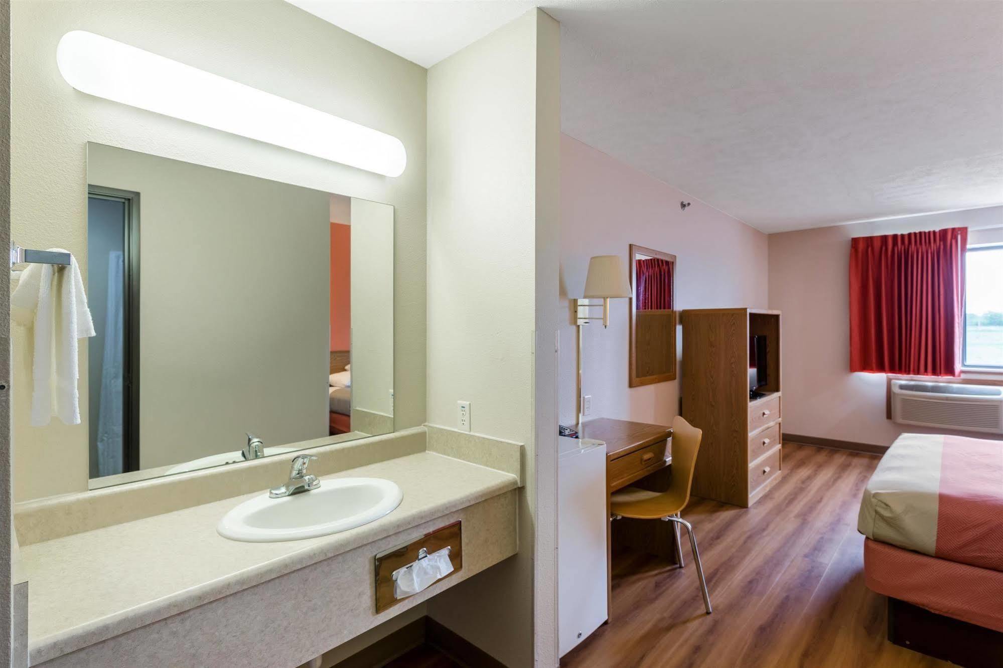 Motel 6 Percival Ia מראה חיצוני תמונה