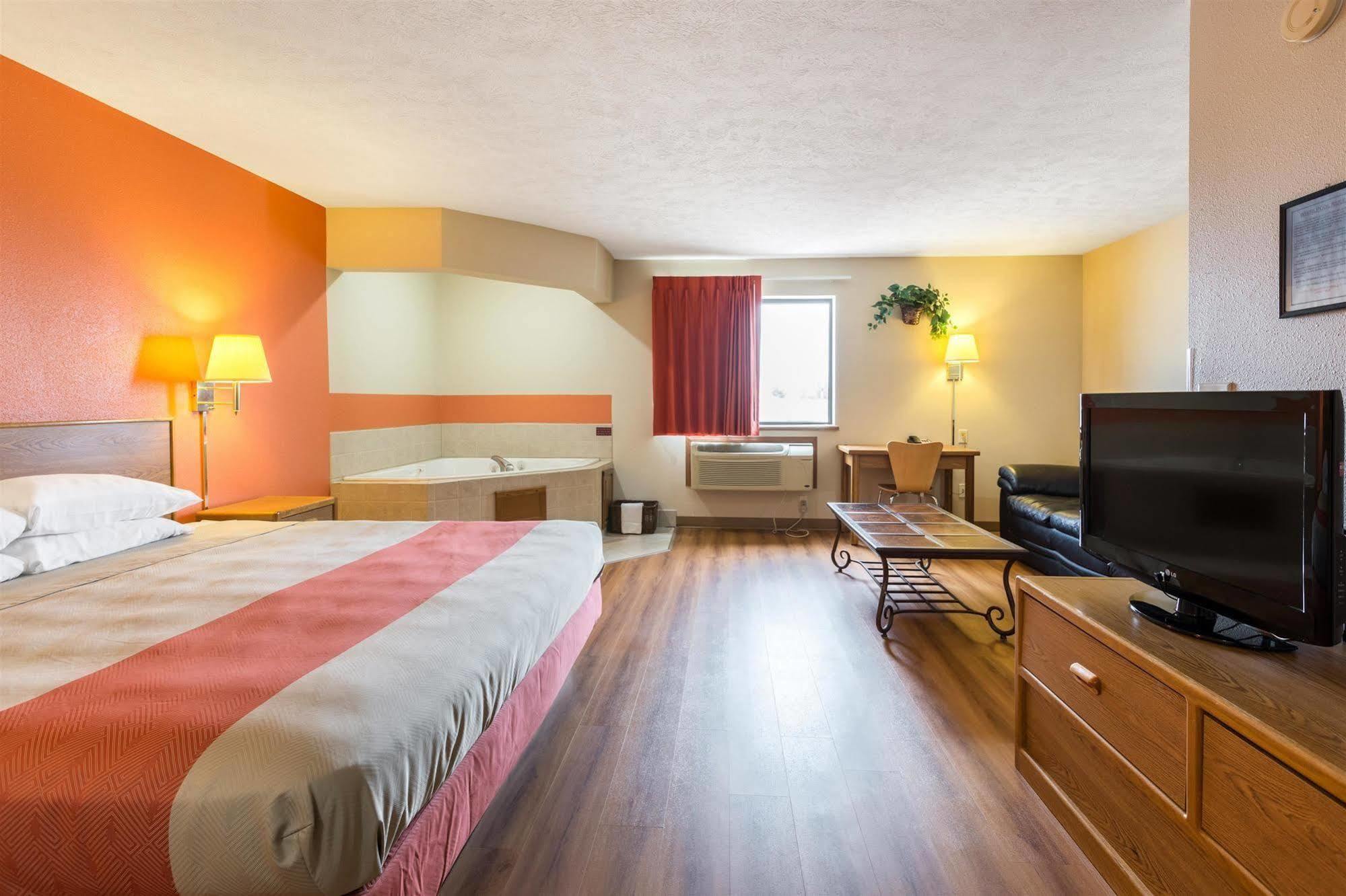 Motel 6 Percival Ia מראה חיצוני תמונה